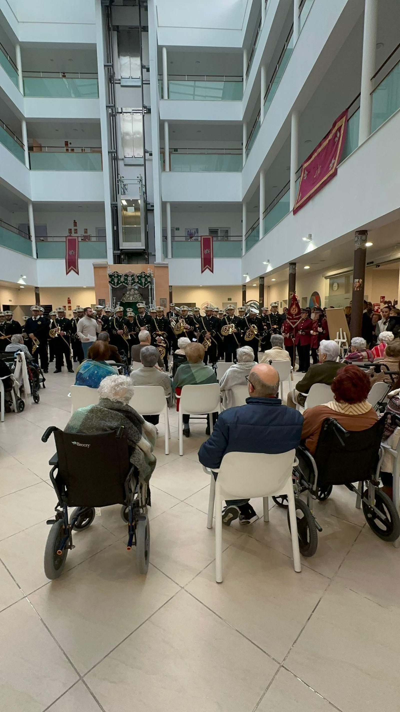 Fotos de las actividades de Cuaresma en el centro de mayores de Asansull de La Línea