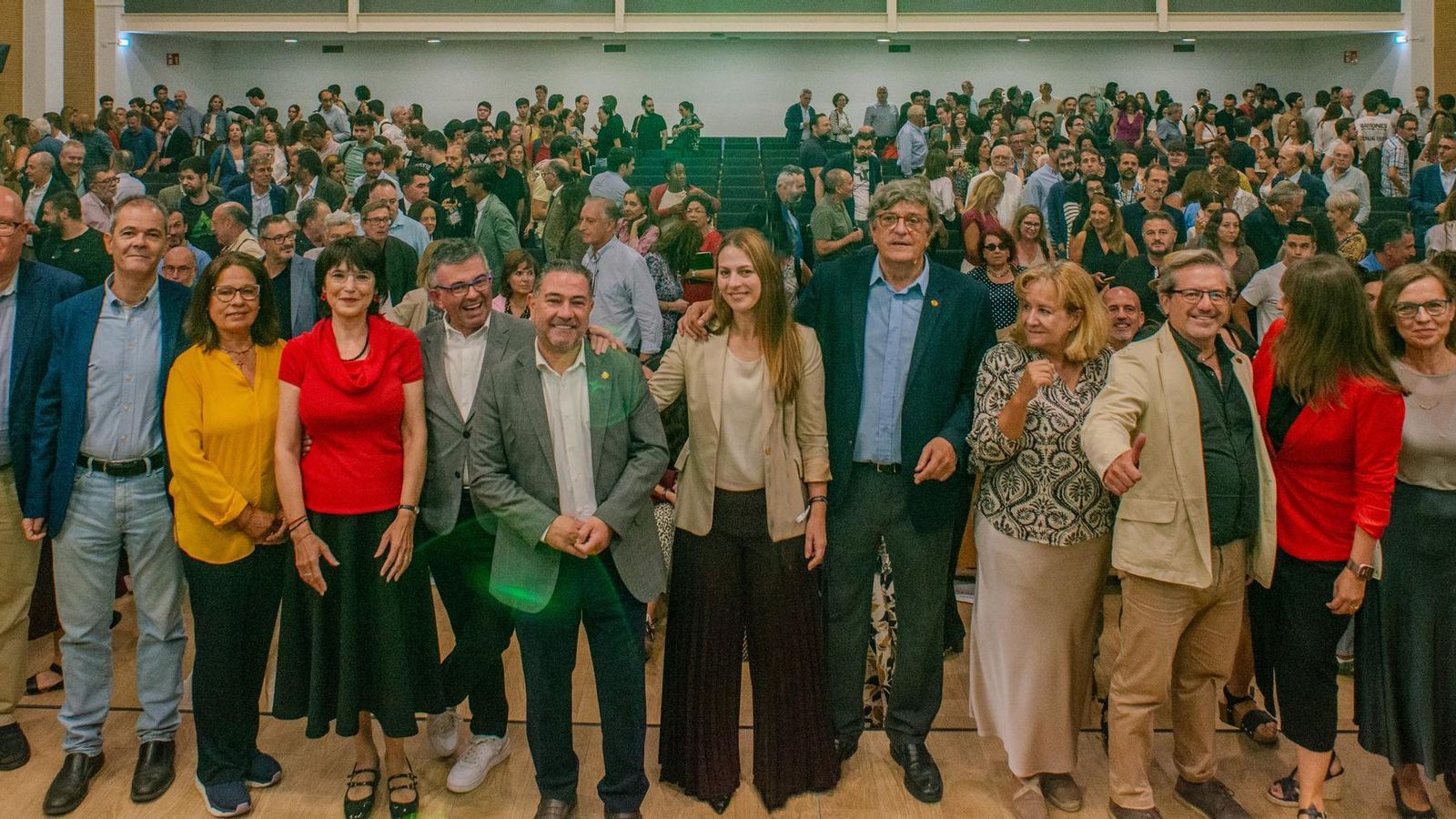 José Luis Gutiérrez presenta su candidatura en la Facultad de Empresariales.