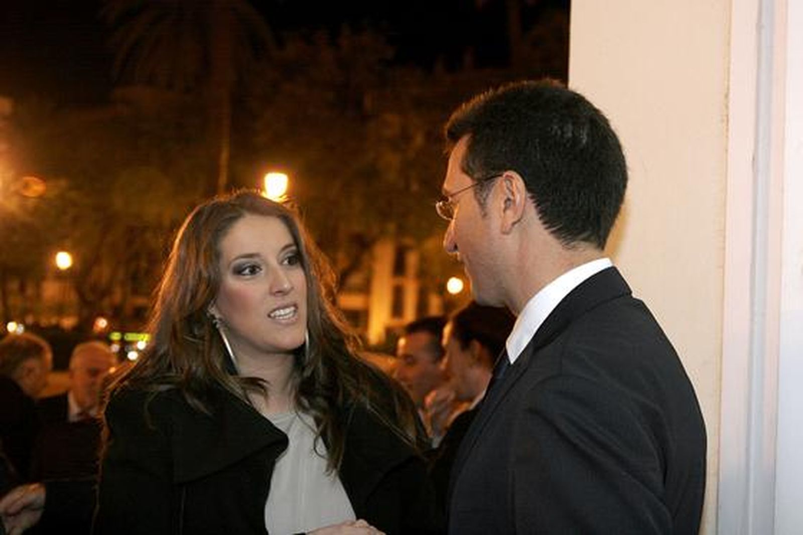 La cantaora onubense Argentina habla con Javier Chaparro, director de Huelva Información.

Foto: Alberto Dominguez