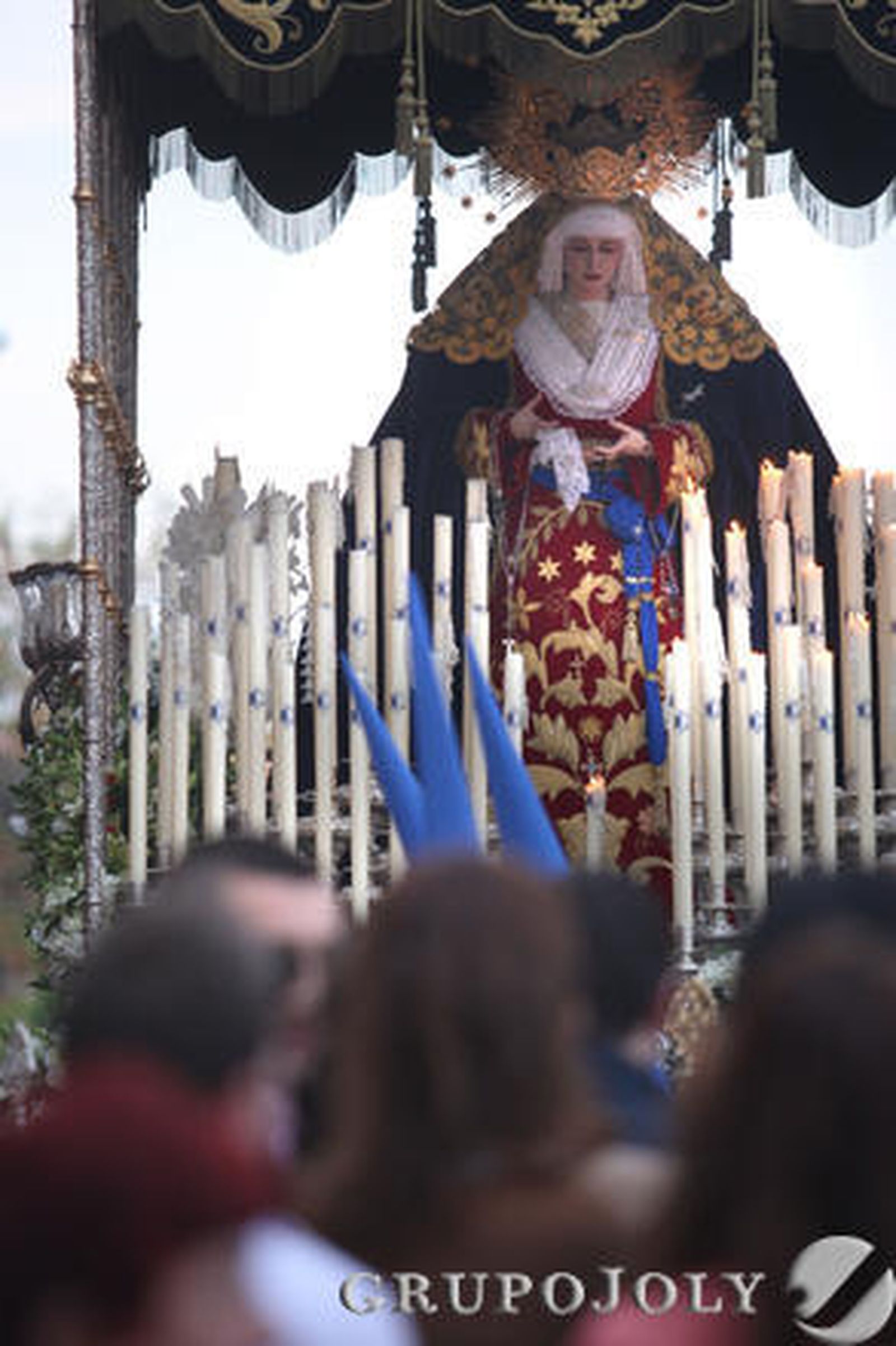 Flagelación y La Estrella por las calles de La Línea.

Foto: Paco Guerrero