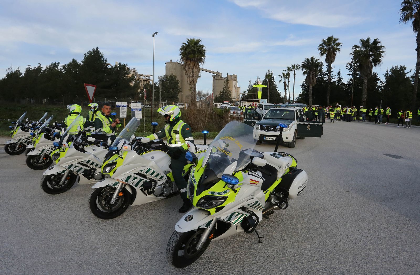 Marcha de los trabajadores contra el ERE de Holcim en Jerez