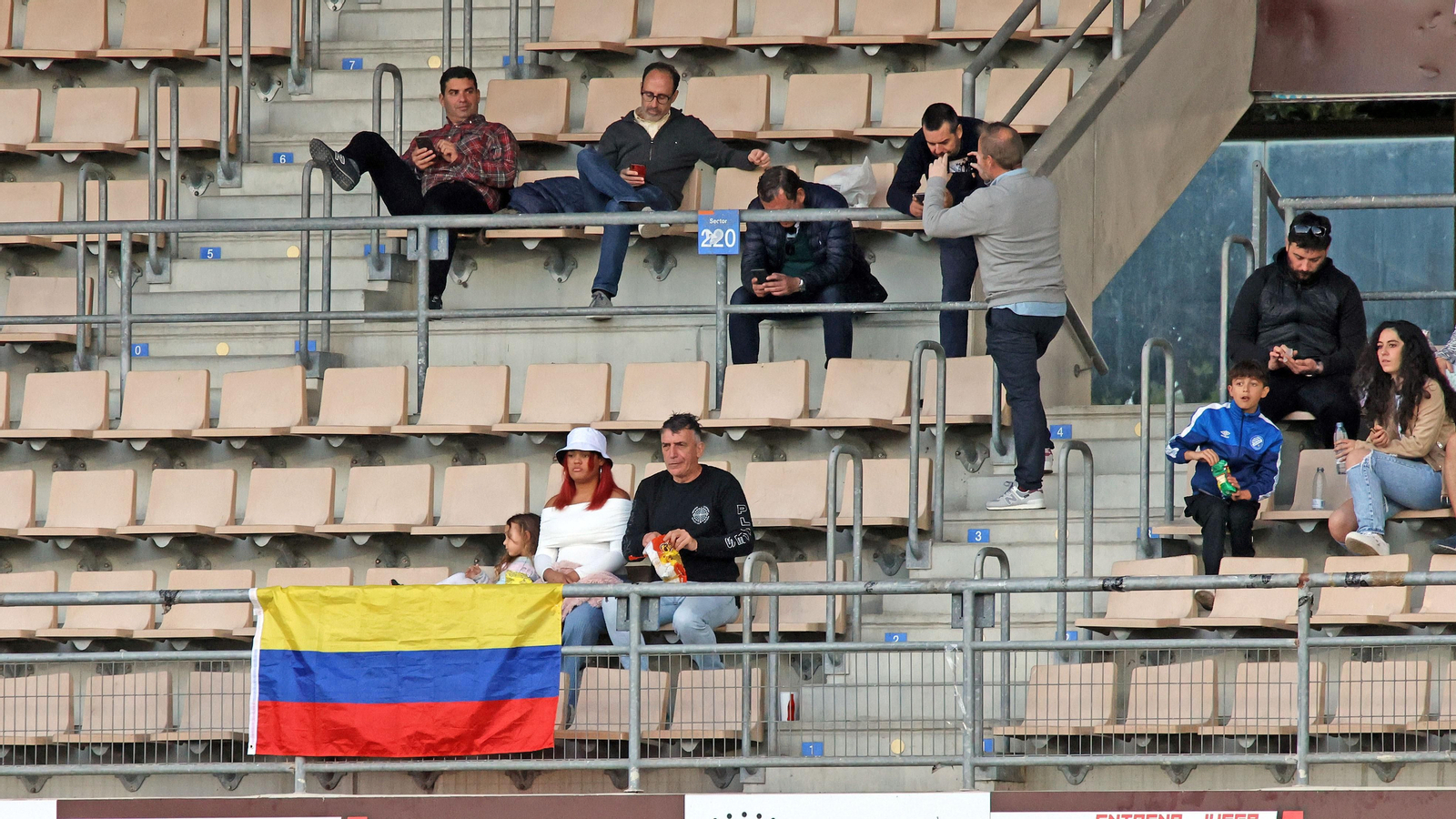 Búscate en el Xerez DFC - Coria CF en Chapín