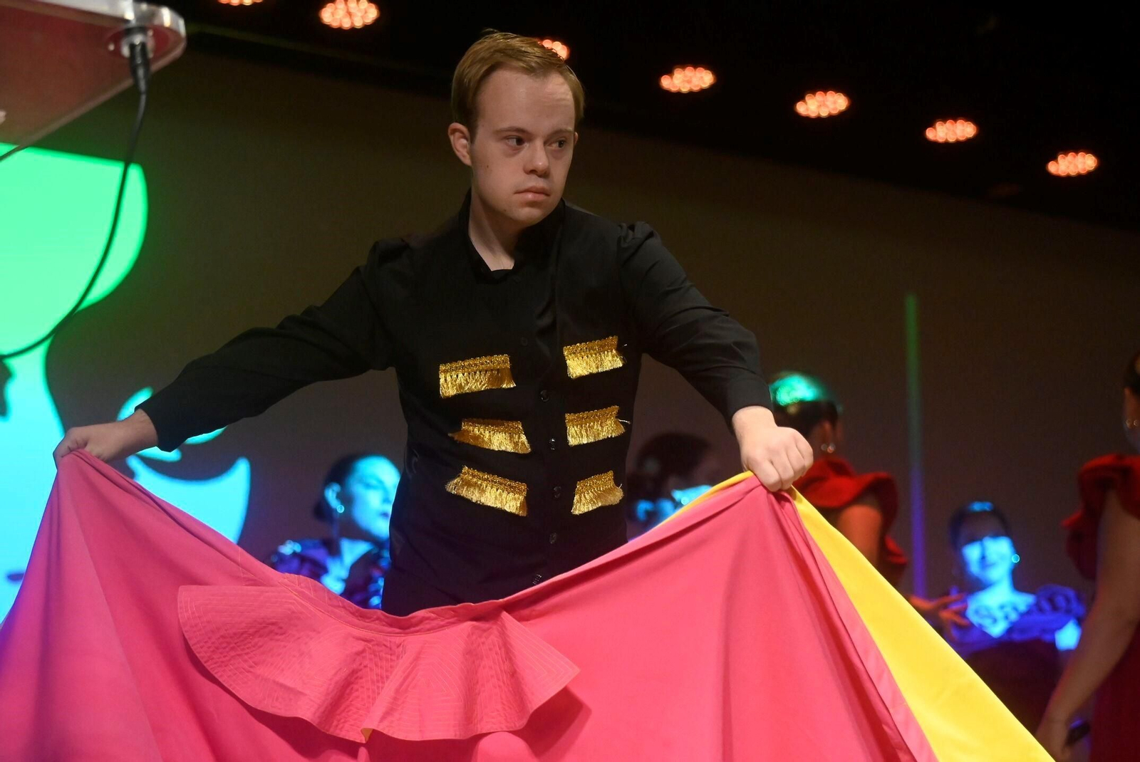 El III Encuentro de Escuelas de Baile 'Córdoba Baila por la Infancia', en imágenes