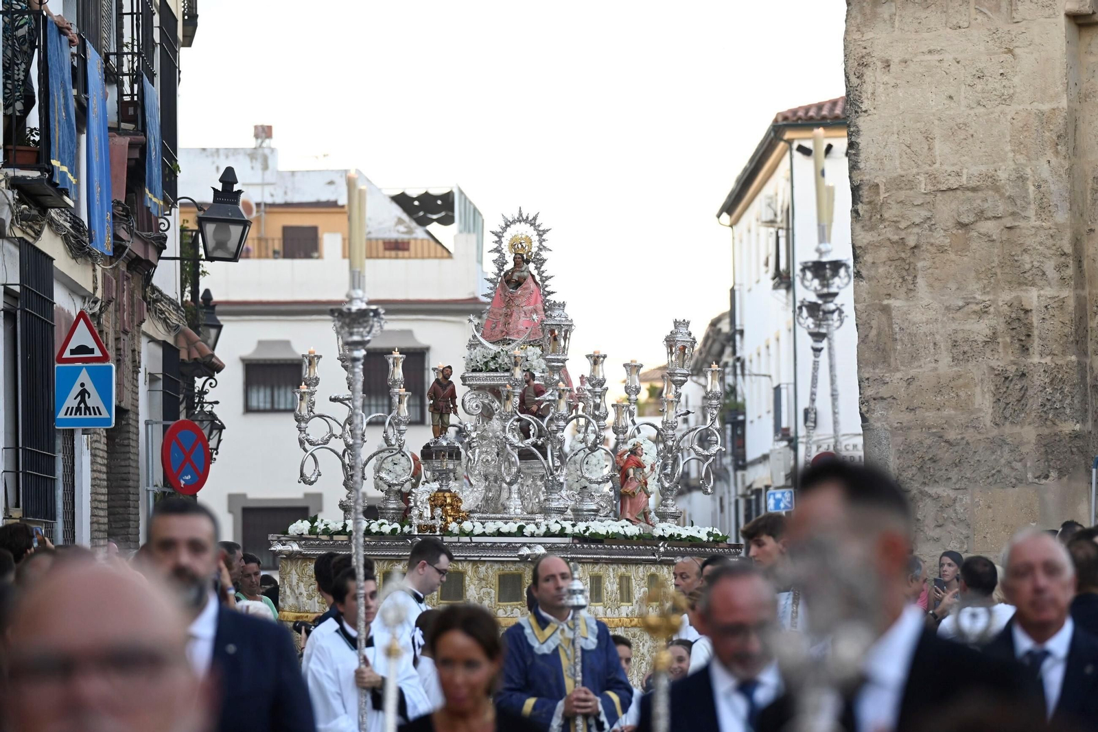 La procesión de la Virgen de Villaviciosa de Córdoba, en imágenes