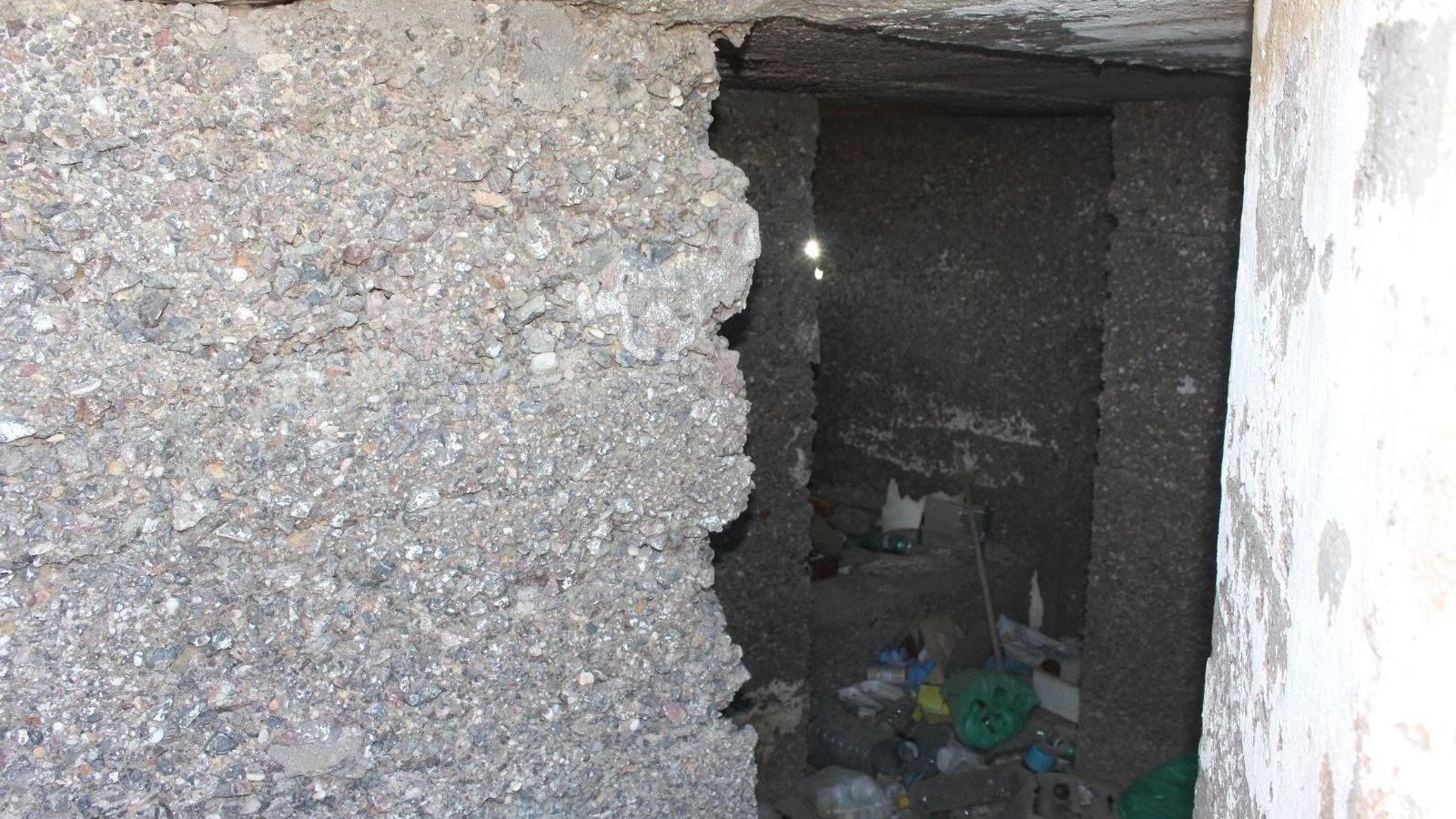 Interior del búnker donde se encontró el pequeño.