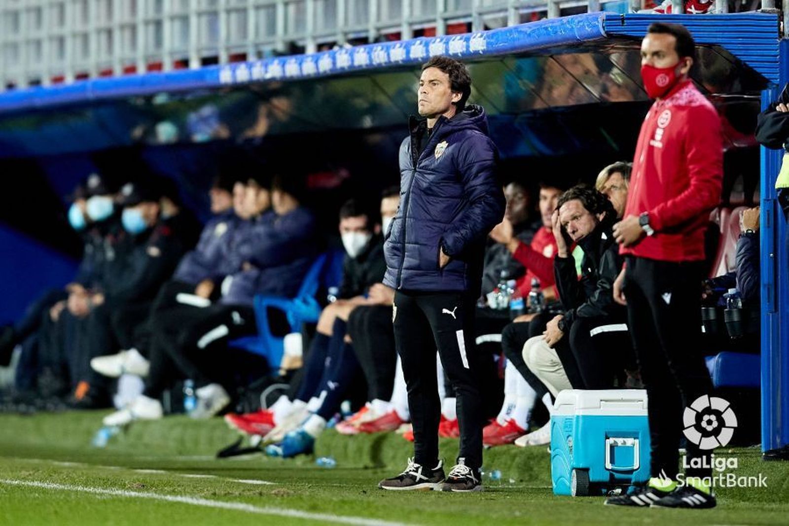 Rubi sigue el encuentro.