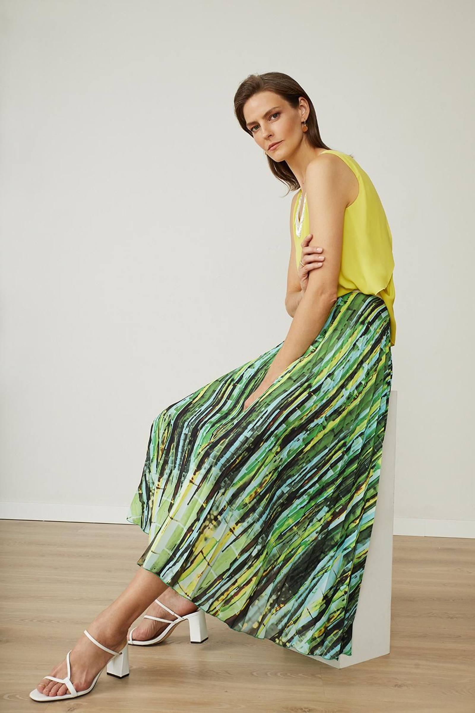 Una de las propuestas de la firma de moda femenina Paz Torras para su colección primavera-verano 2021.