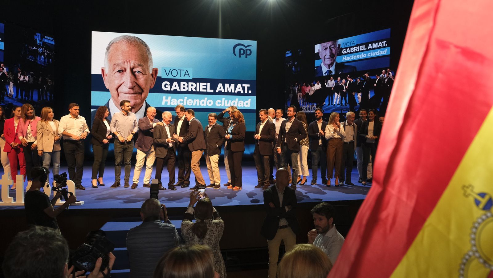 Imágenes de Rajoy apoyando la candidatura de Gabriel Amat a la Alcaldía de Roquetas de Mar