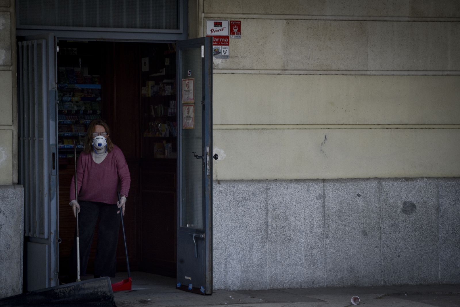 La resistencia en el juzgado de guardia: abogados, policía y guardia civil en el Prado de San Sebastián