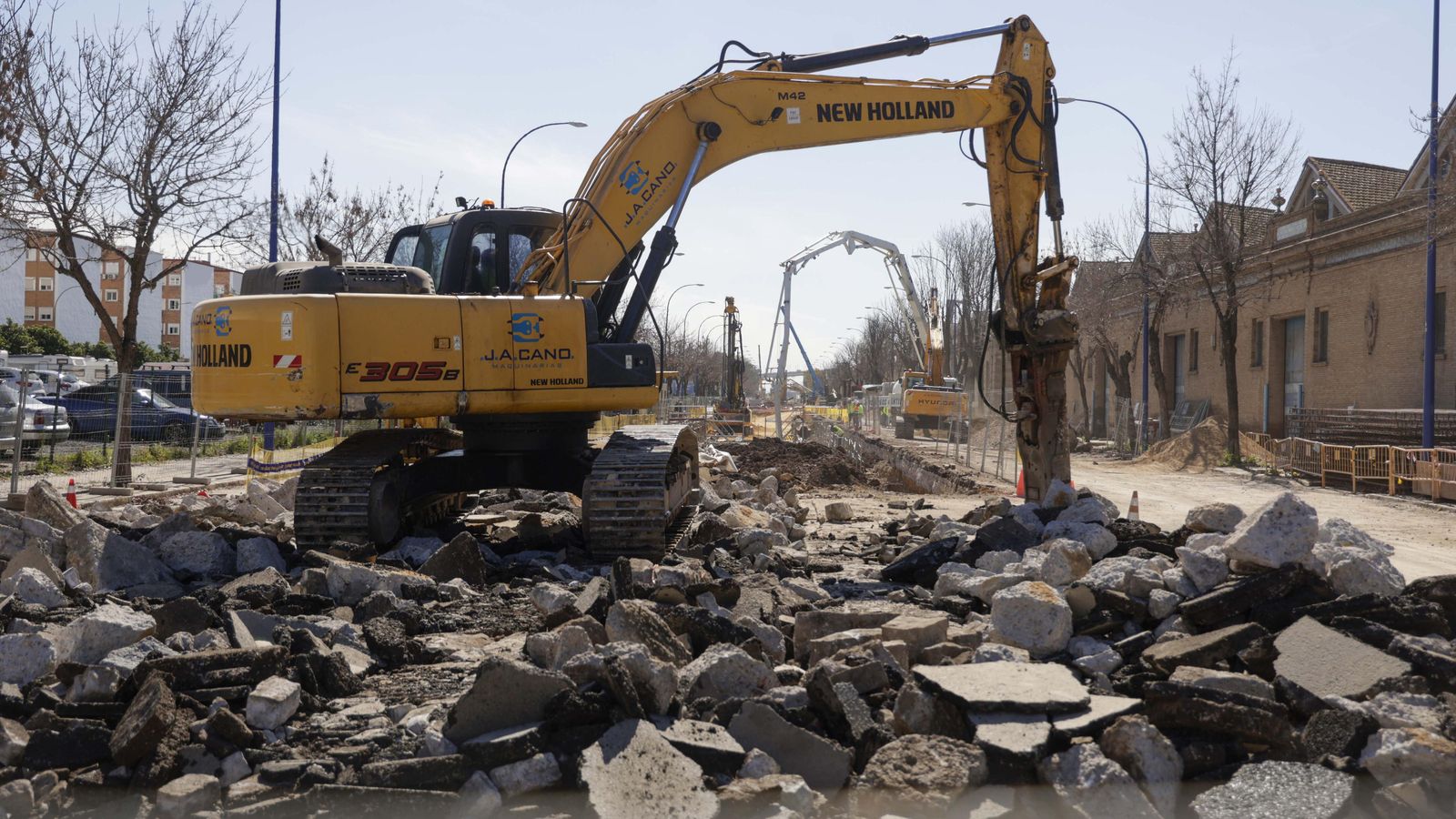 Obras en La Raza el viernes 24 de febrero.