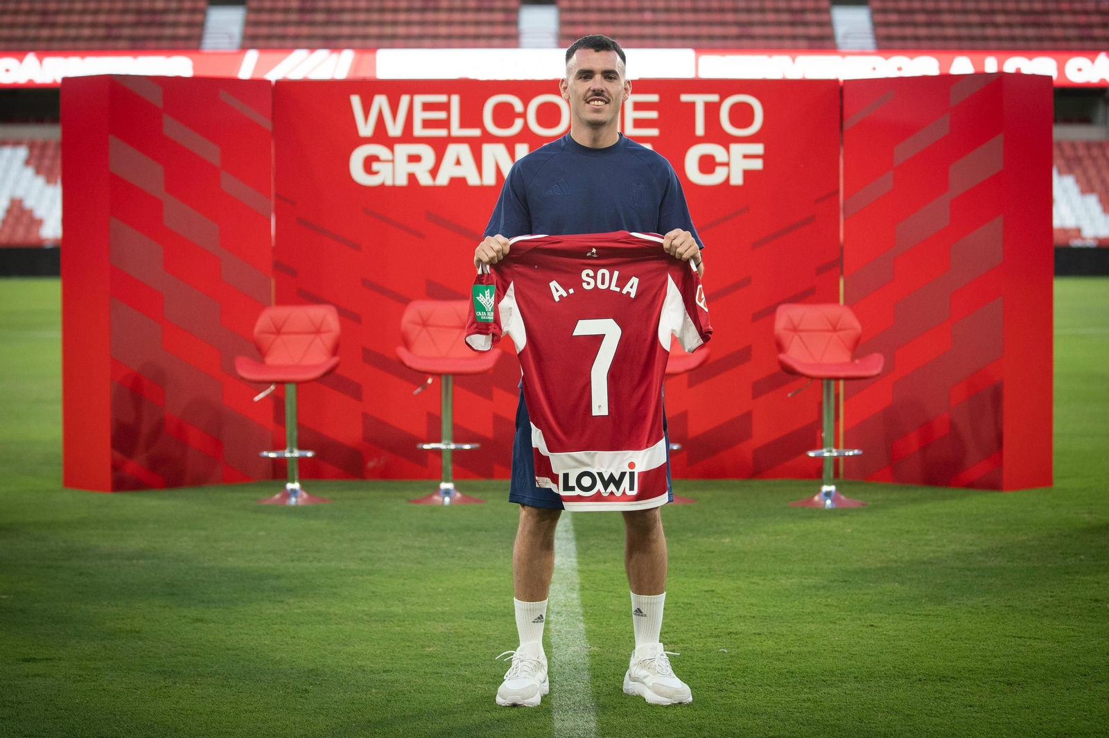 Las mejores imágenes de la presentación de los nuevos futbolistas del Granada CF