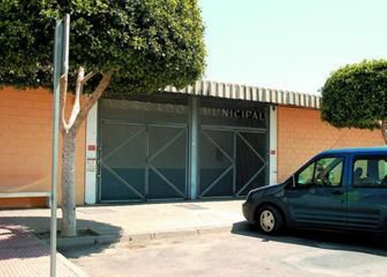 Instalaciones del mercado de la barriada ejidense de Santo Domingo.