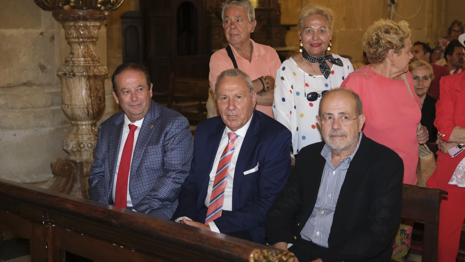 Ofrenda de la U.D. Almería a la Virgen del Mar, por el ascenso a la Liga Santander de Fútbol