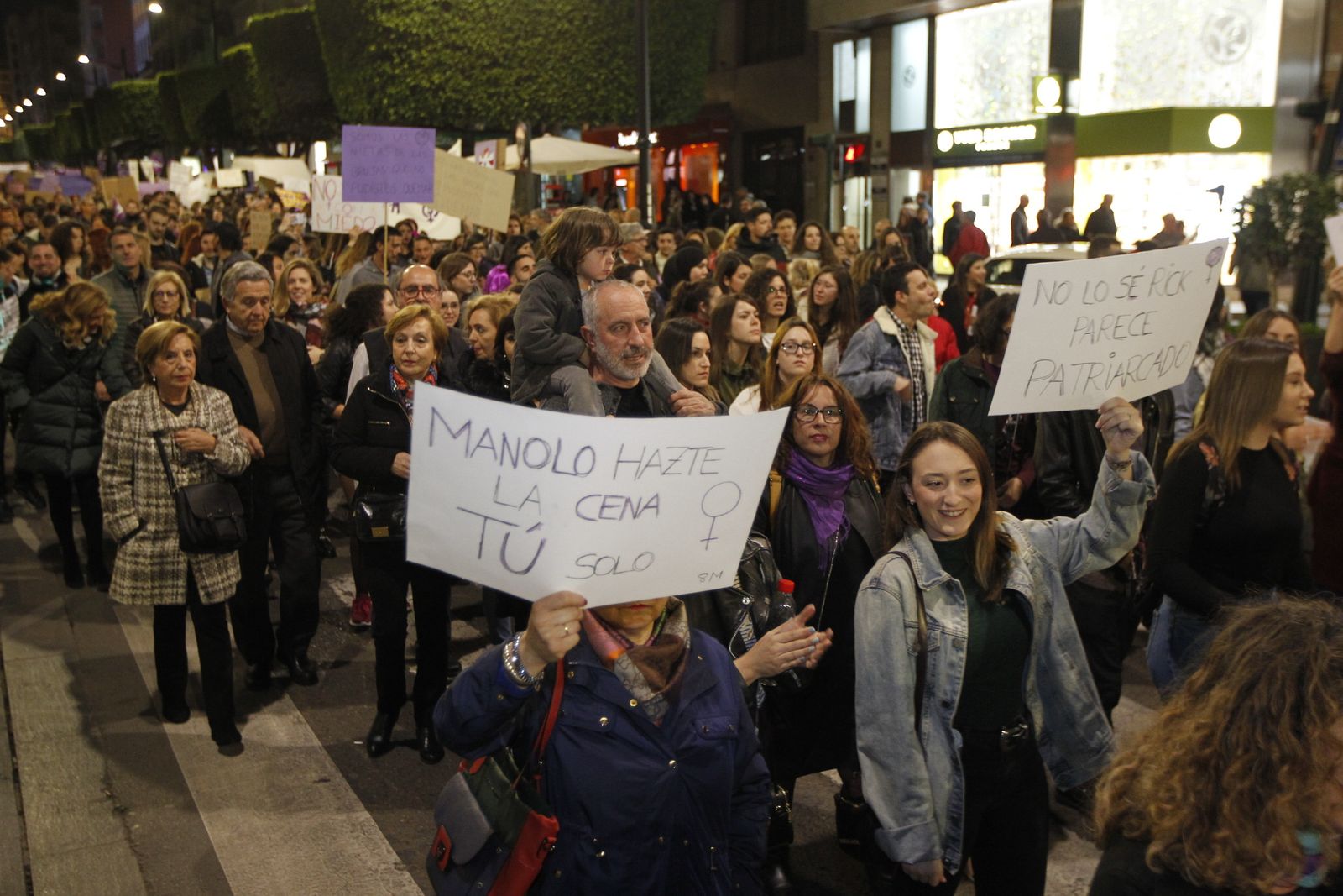 Fotogalería manifestación Día Internacional de la Mujer en Almería