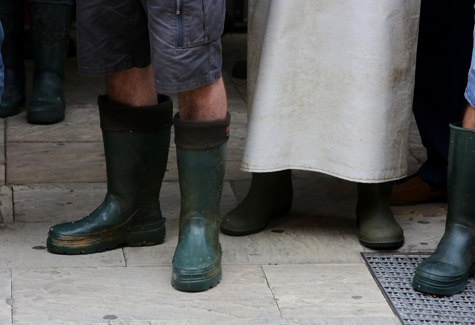 Más imágenes de la protesta de los minoristas del mercado de San Sebastián