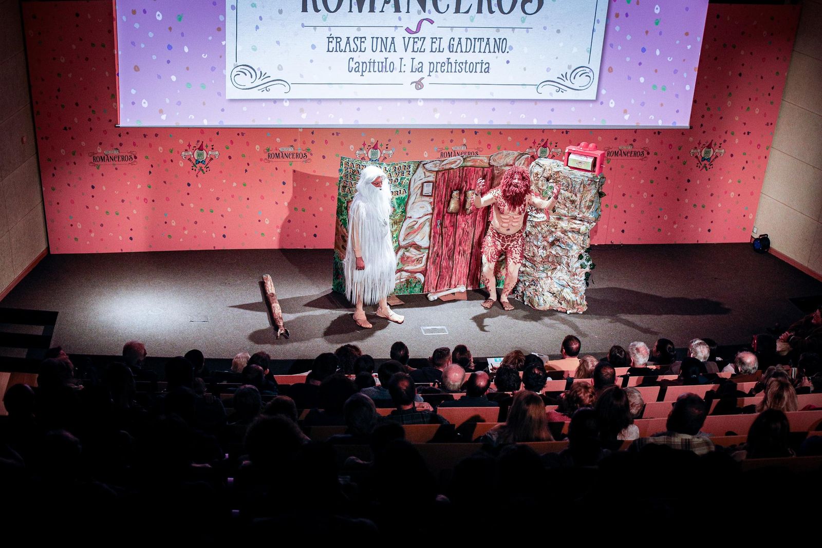 Carnaval en San Fernando: gran ambiente en el Concurso de Romanceros