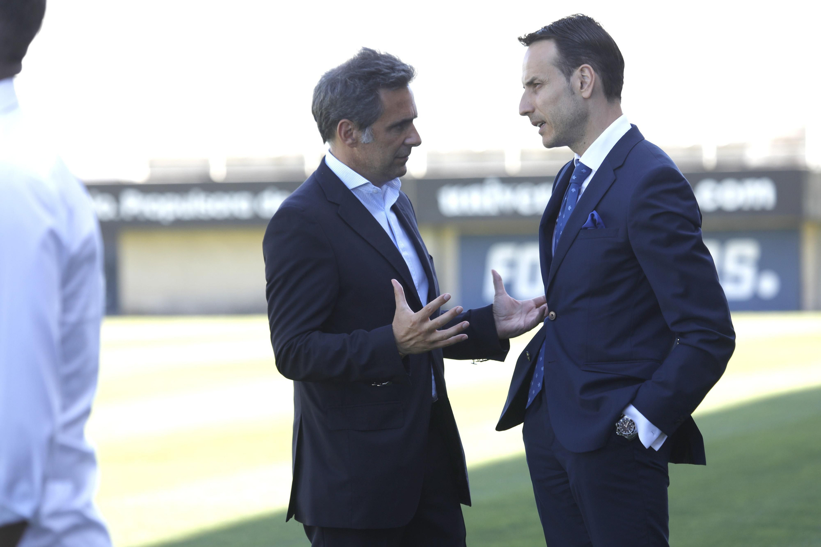 Nicolás Andión y Félix Sancho charlan en el Nuevo Mirador.