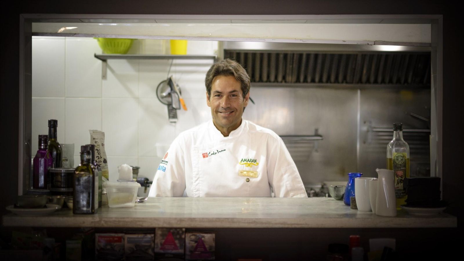 Navarro, en la cocina. Navarro, en la cocina.