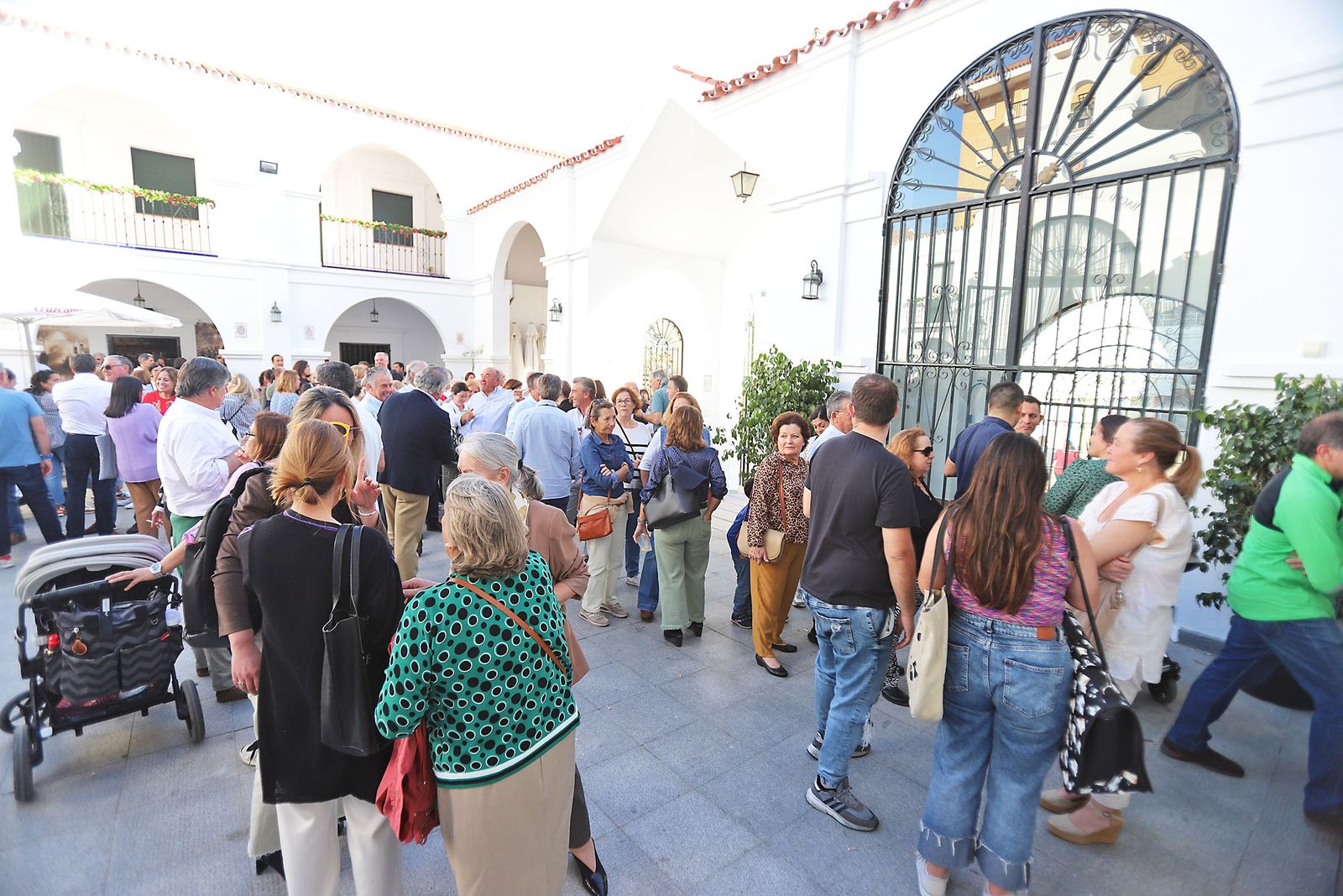 Imágenes del ambiente en las votaciones de la Hermandad del Rocío de Huelva