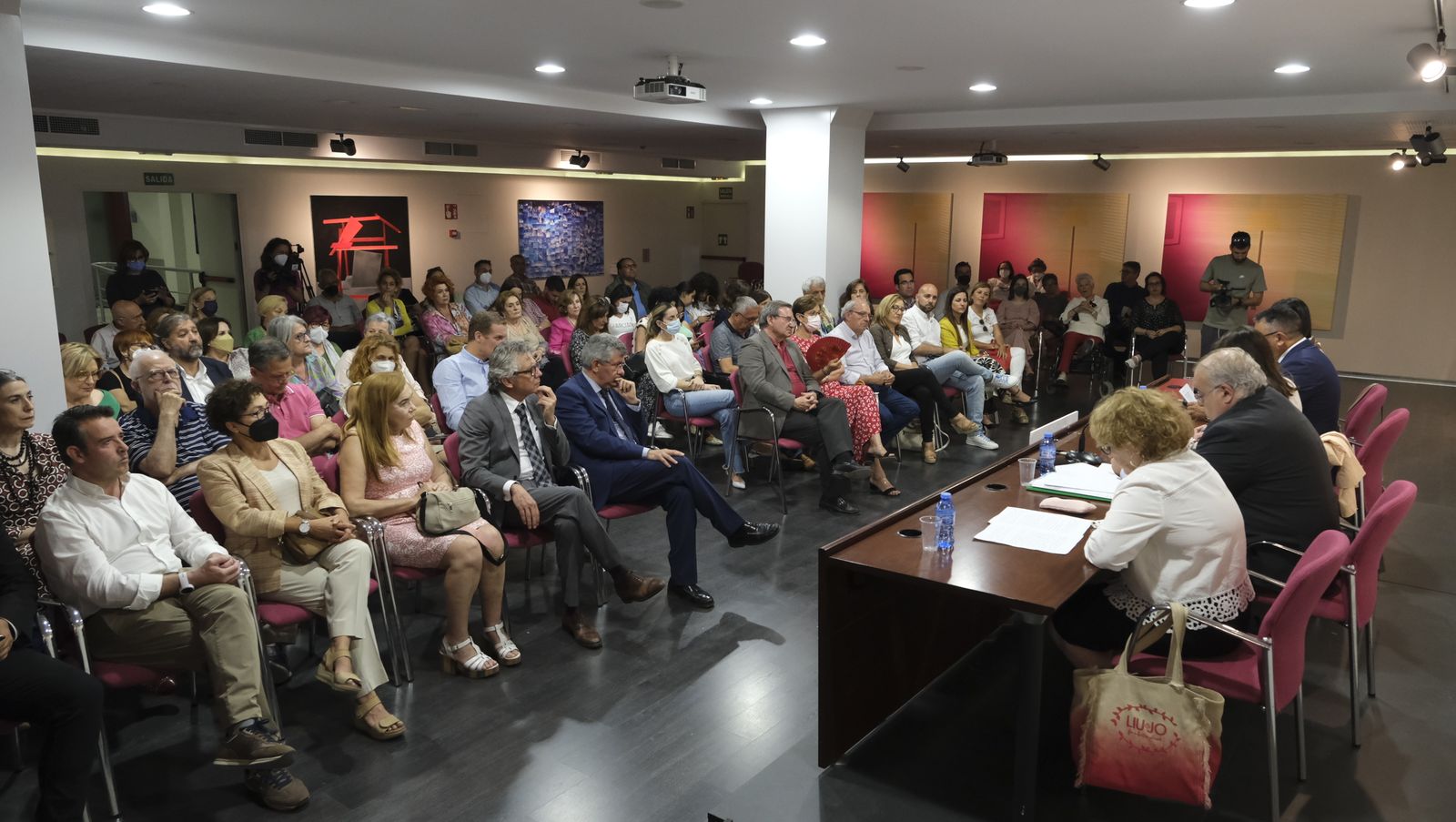 Imágenes de la conferencia de la Ministra de Justicia, Pilar Llop, en el Aula de Cultura Socialista.