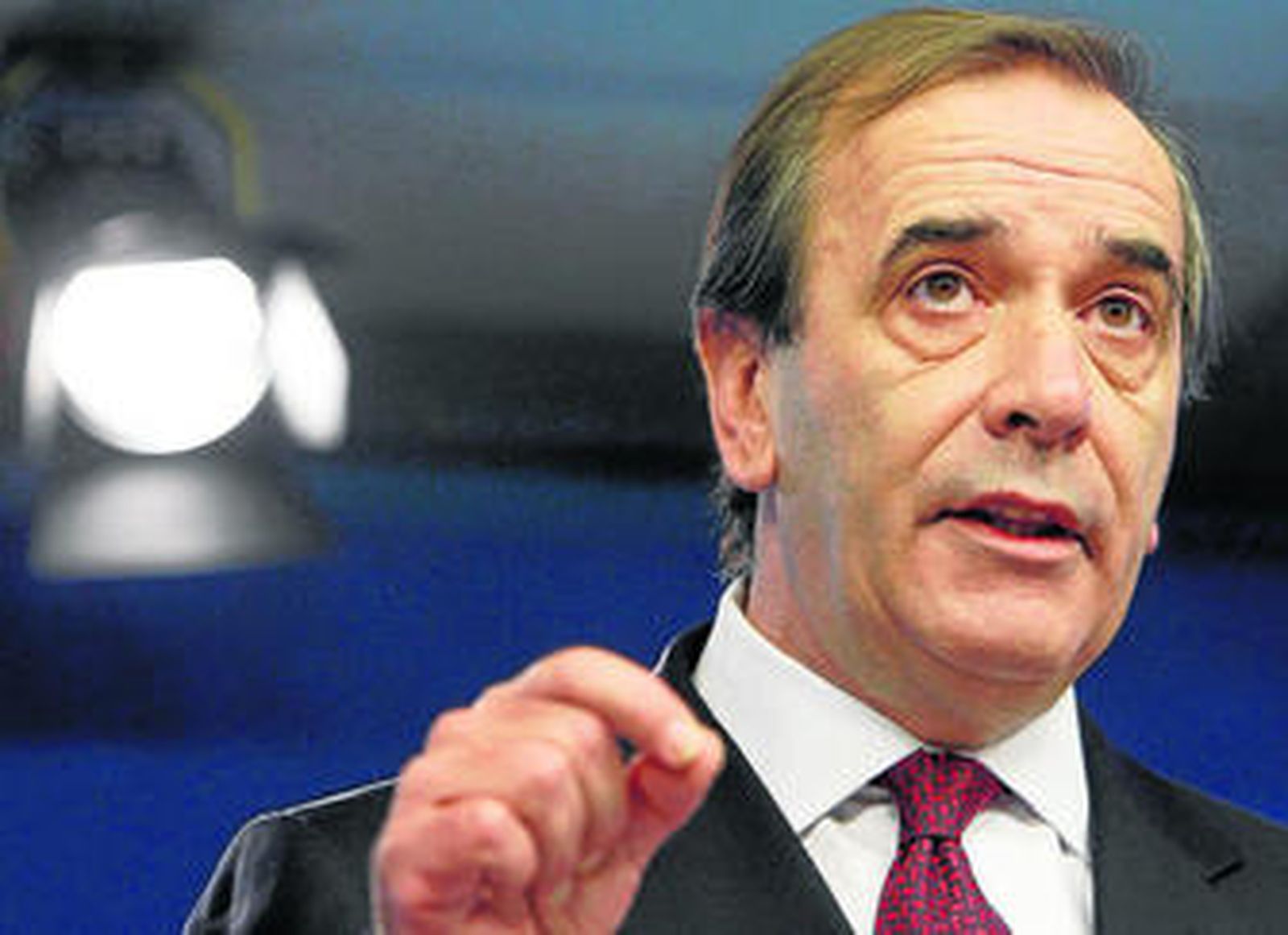 José Antonio Alonso, en un momento de la entrevista.