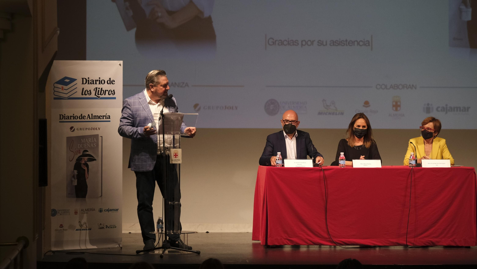 Fotogalería del Diario de los Libros, con María Dueñas. Almería