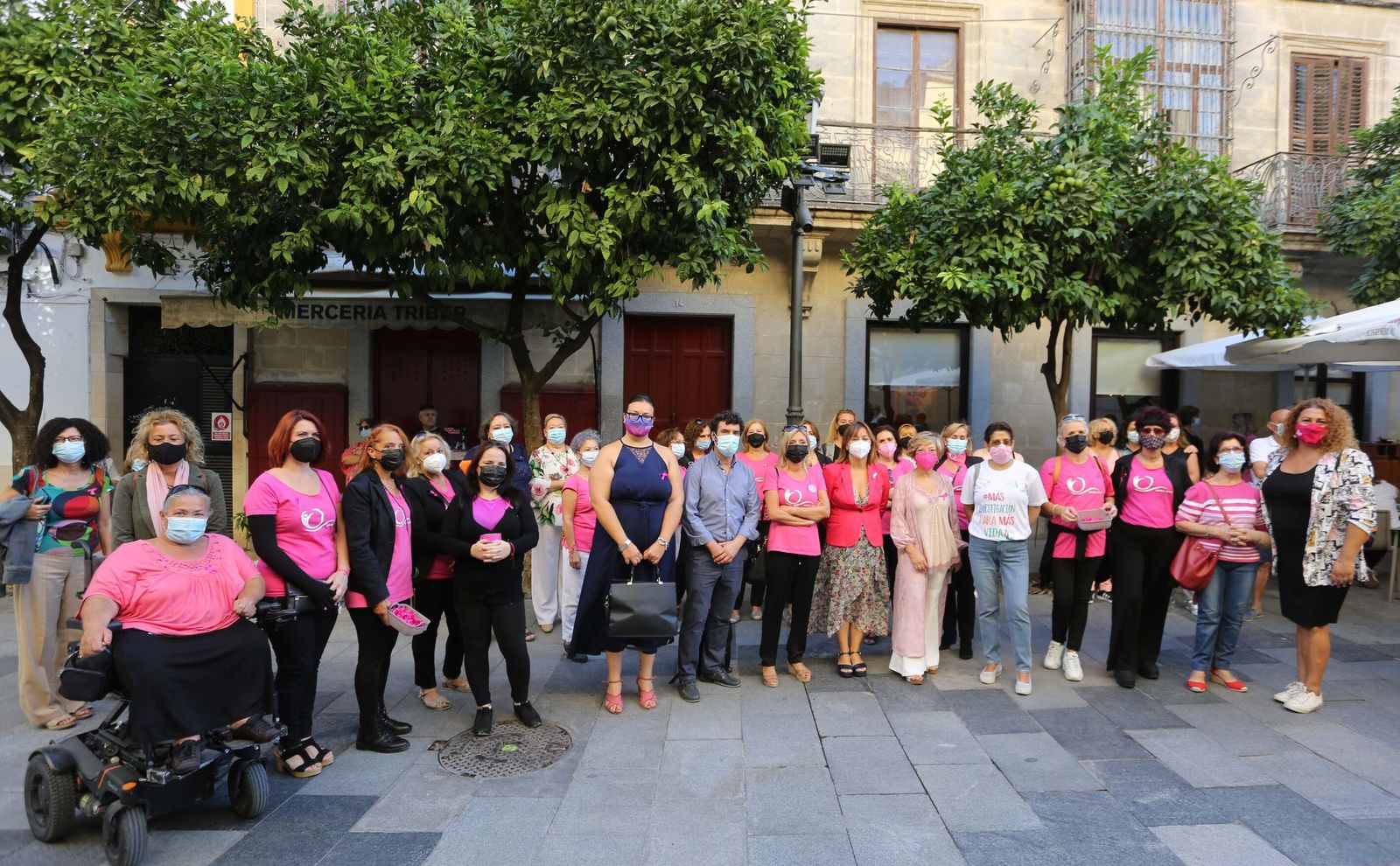 Actos en Jerez por el día mundial del cáncer de mama