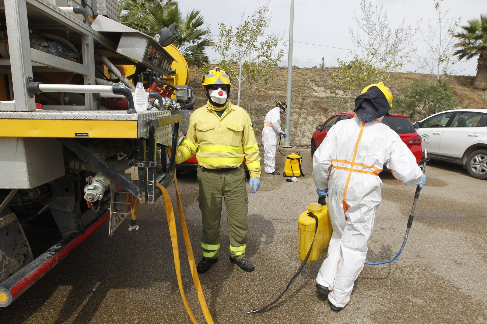 Fotogalería actuación INFOCA y UME por el coronavirus en Almería. Covid-19