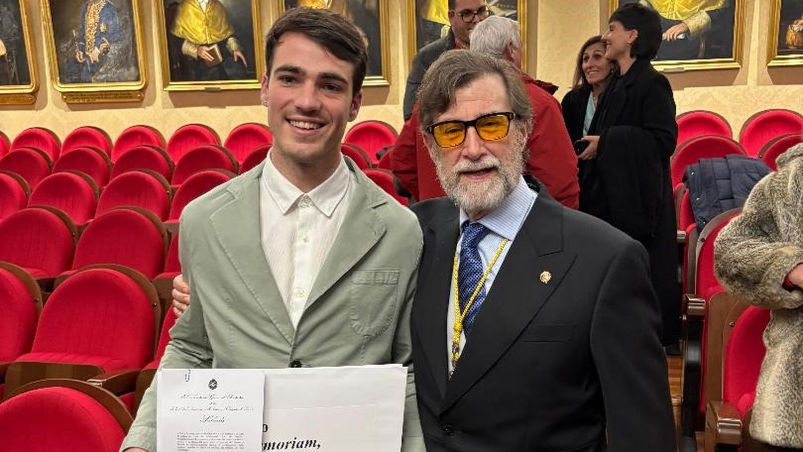 El premiado Miguel Ángel Huerta Martínez, con José Sueiro.