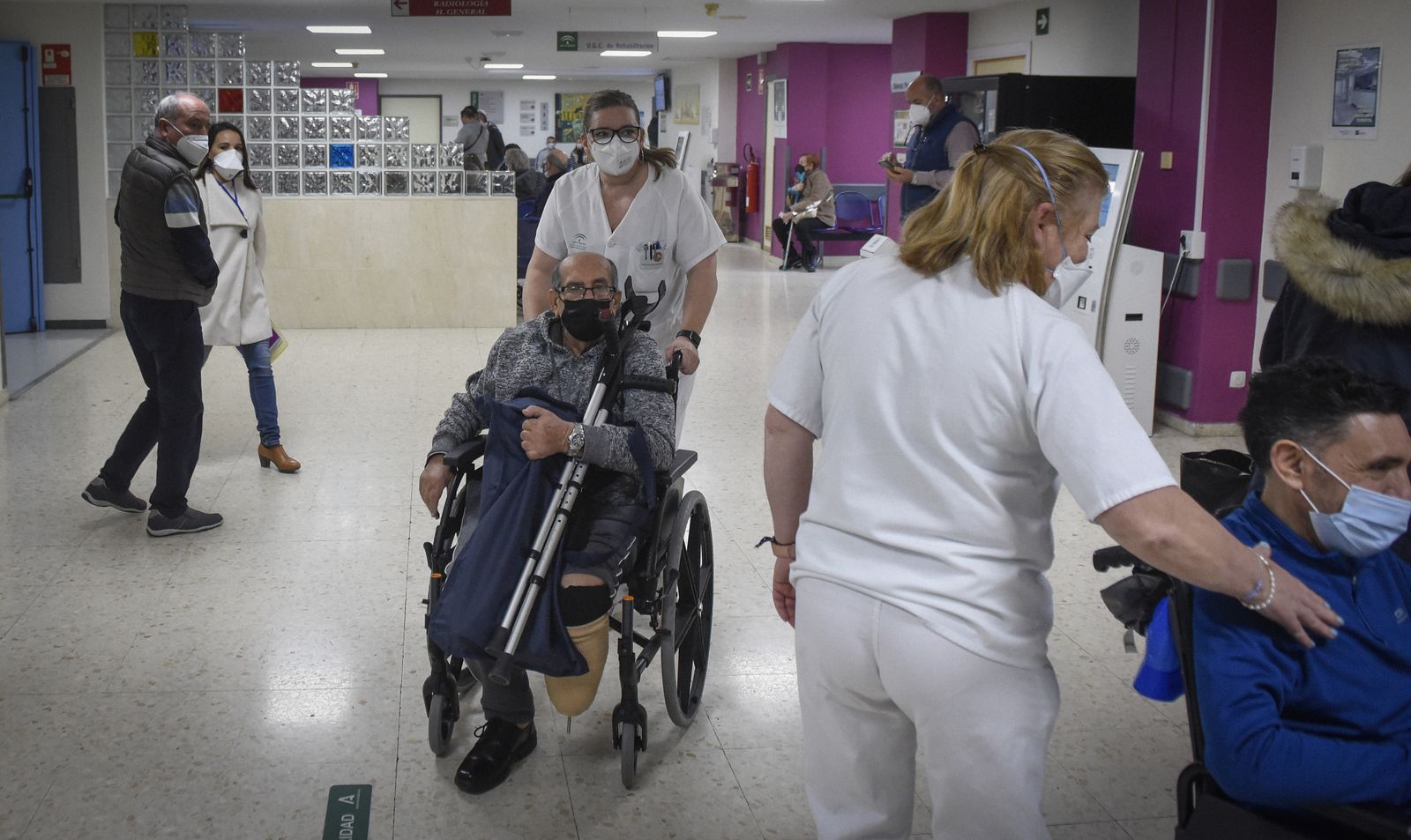 Una mañana en el Virgen del Rocío, un hospital referente en España