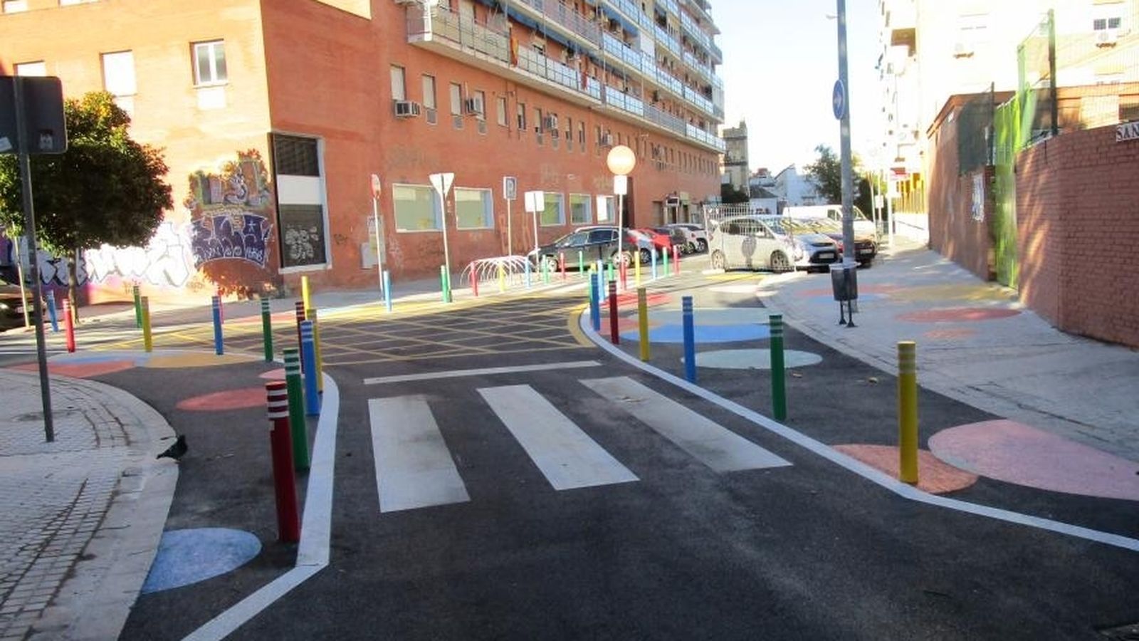 Los cambios que se hicieron en el entorno del colegio Sor Ángela de San Julián para un camino escolar seguro.