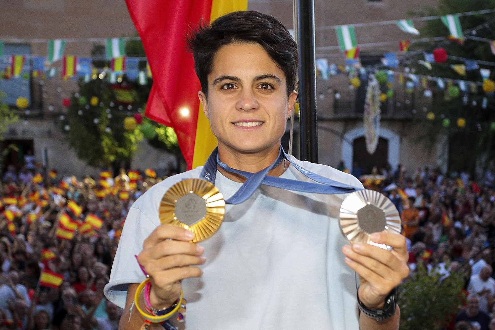 Más María Pérez: homenaje y baño de masas a la llegada a Orce, su pueblo