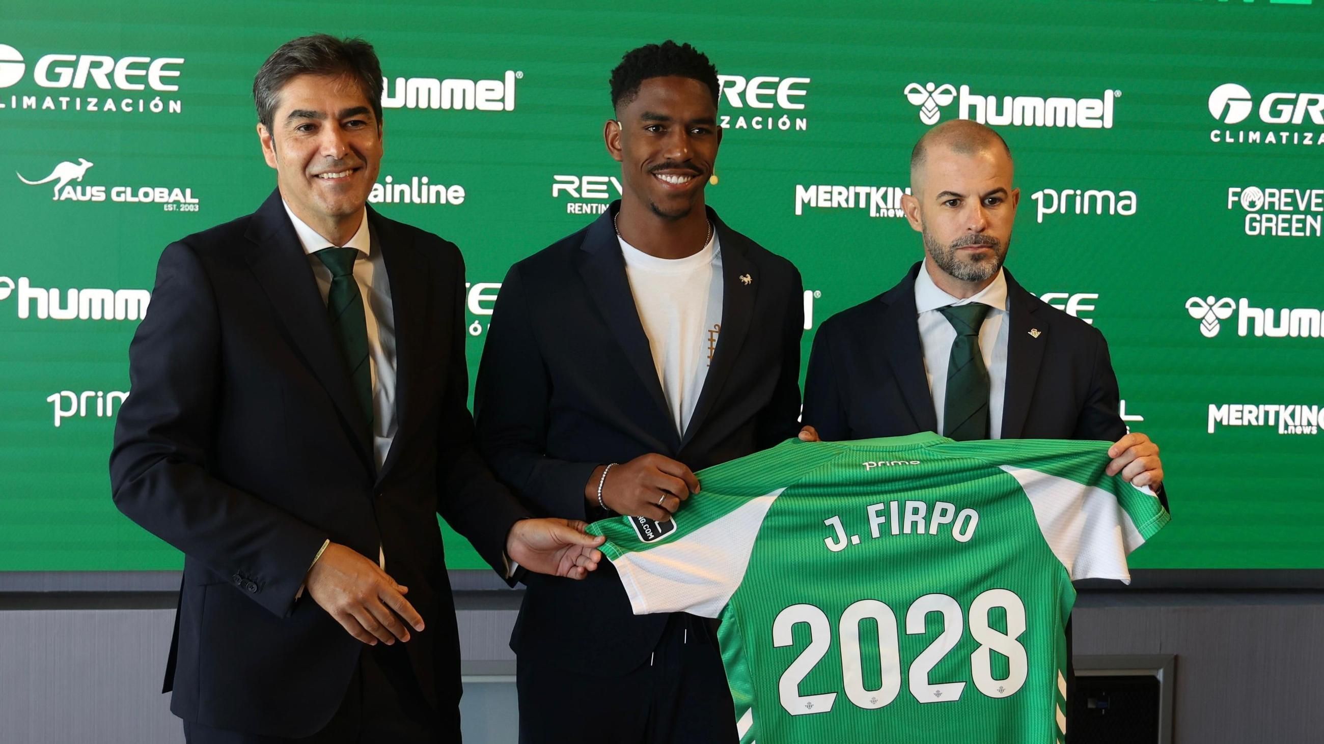 Junior Firpo: "Llego en mi mejor momento al Betis"