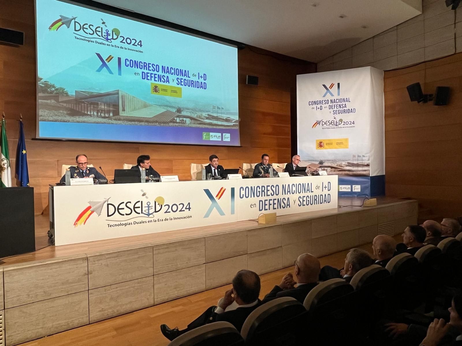 Clausura Congreso Defensa   cesión terrenos campp de pruebas Cetedex.