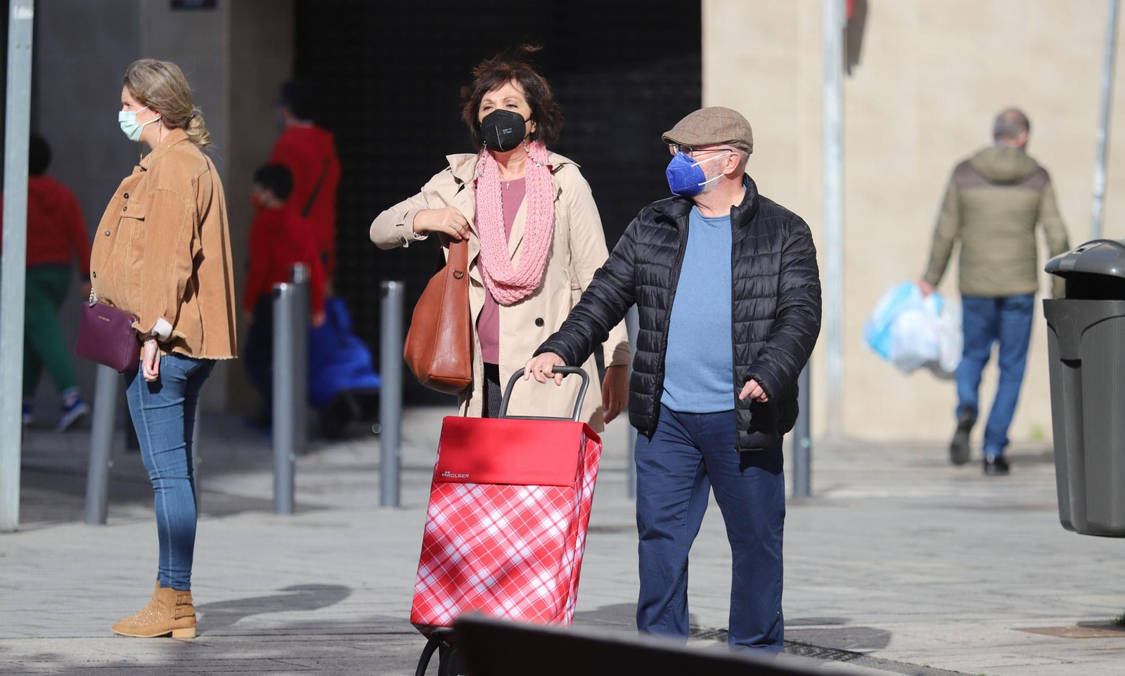 La Policía Local realizó controles en el Mercado del Carmen durante la mañana del sábado