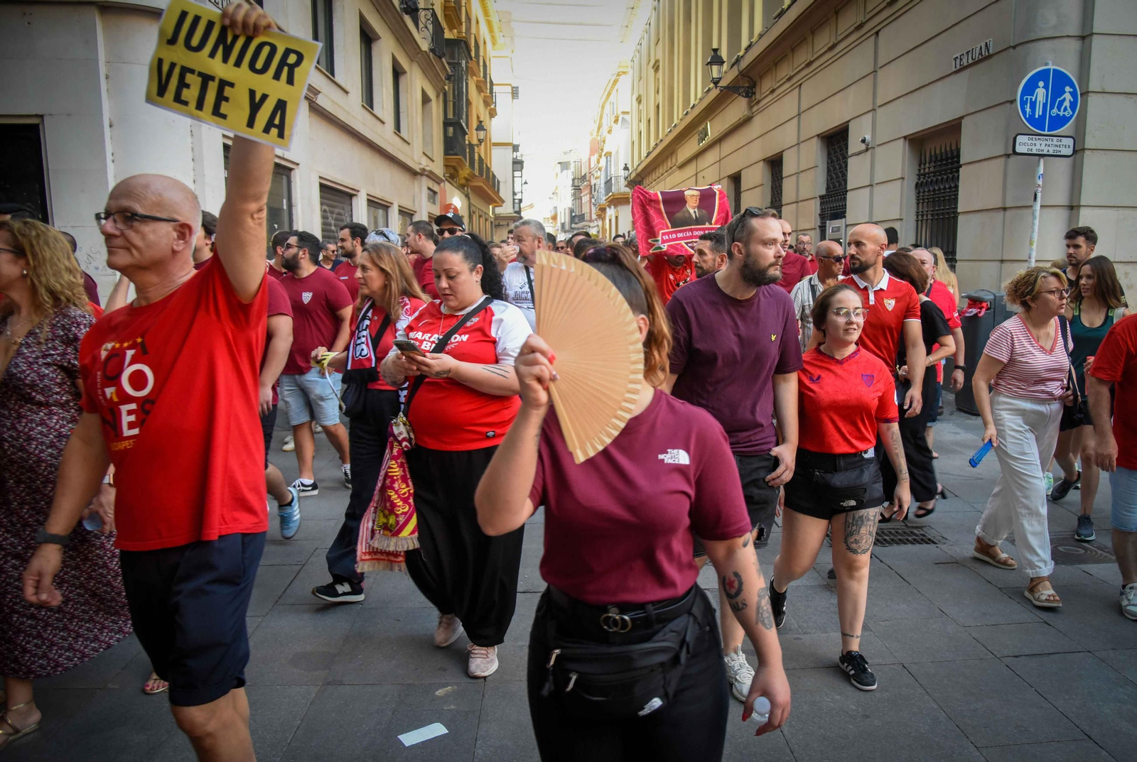 Manifestación del sevillismo contra la directiva del club