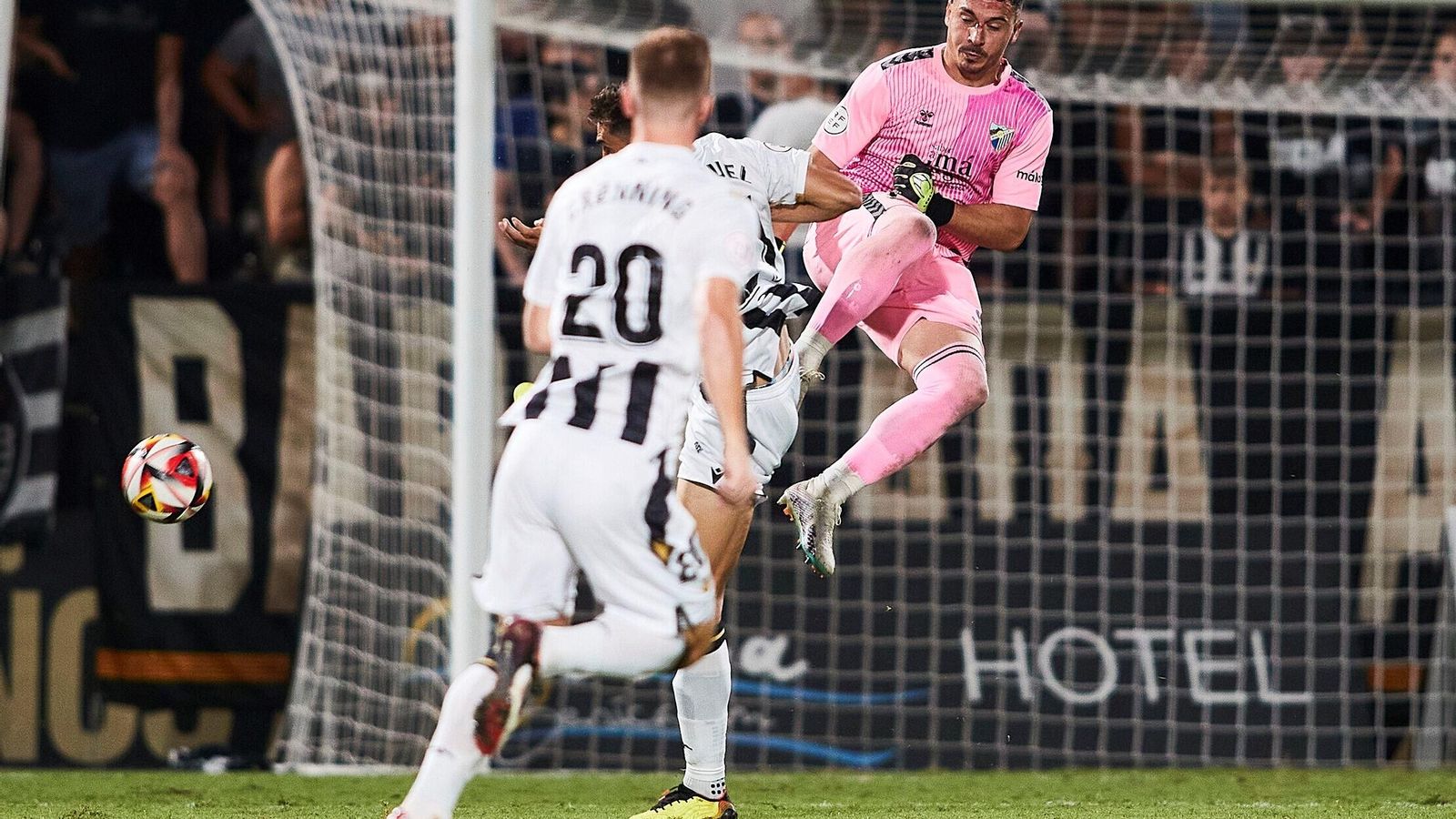 Alfonso Herrero, en acción con el Castellón.
