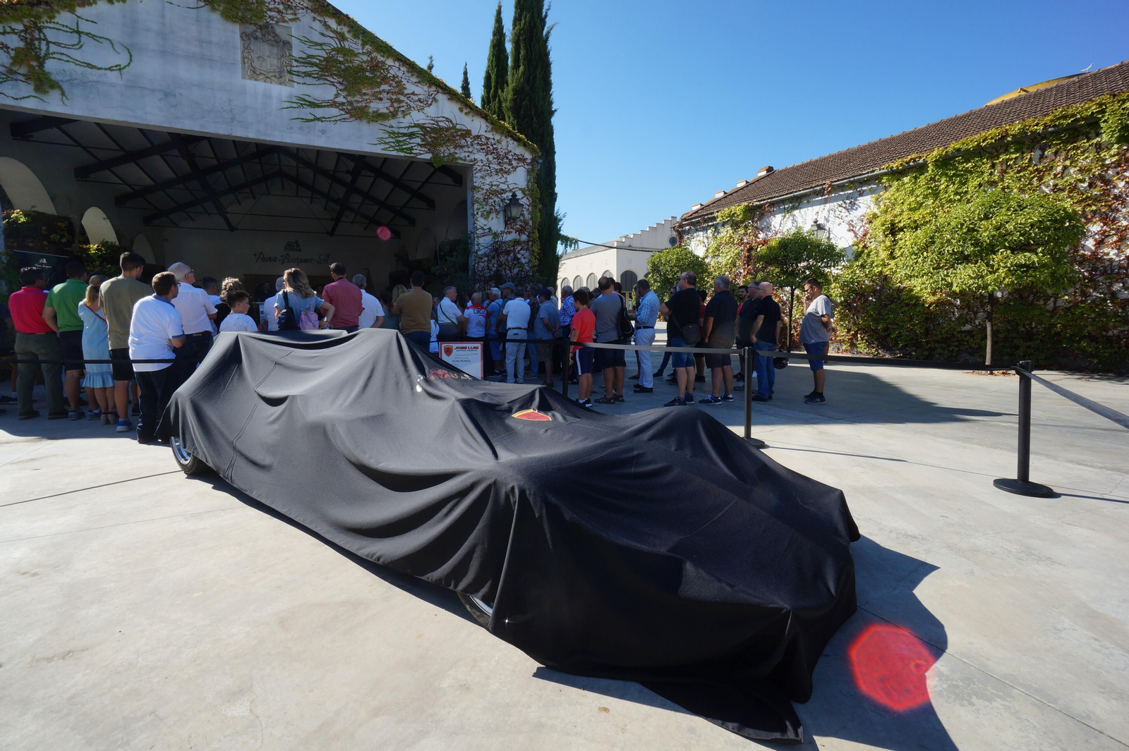 La presentación en sociedad del Fórmula 1 construido por un agricultor de Montilla, en imágenes