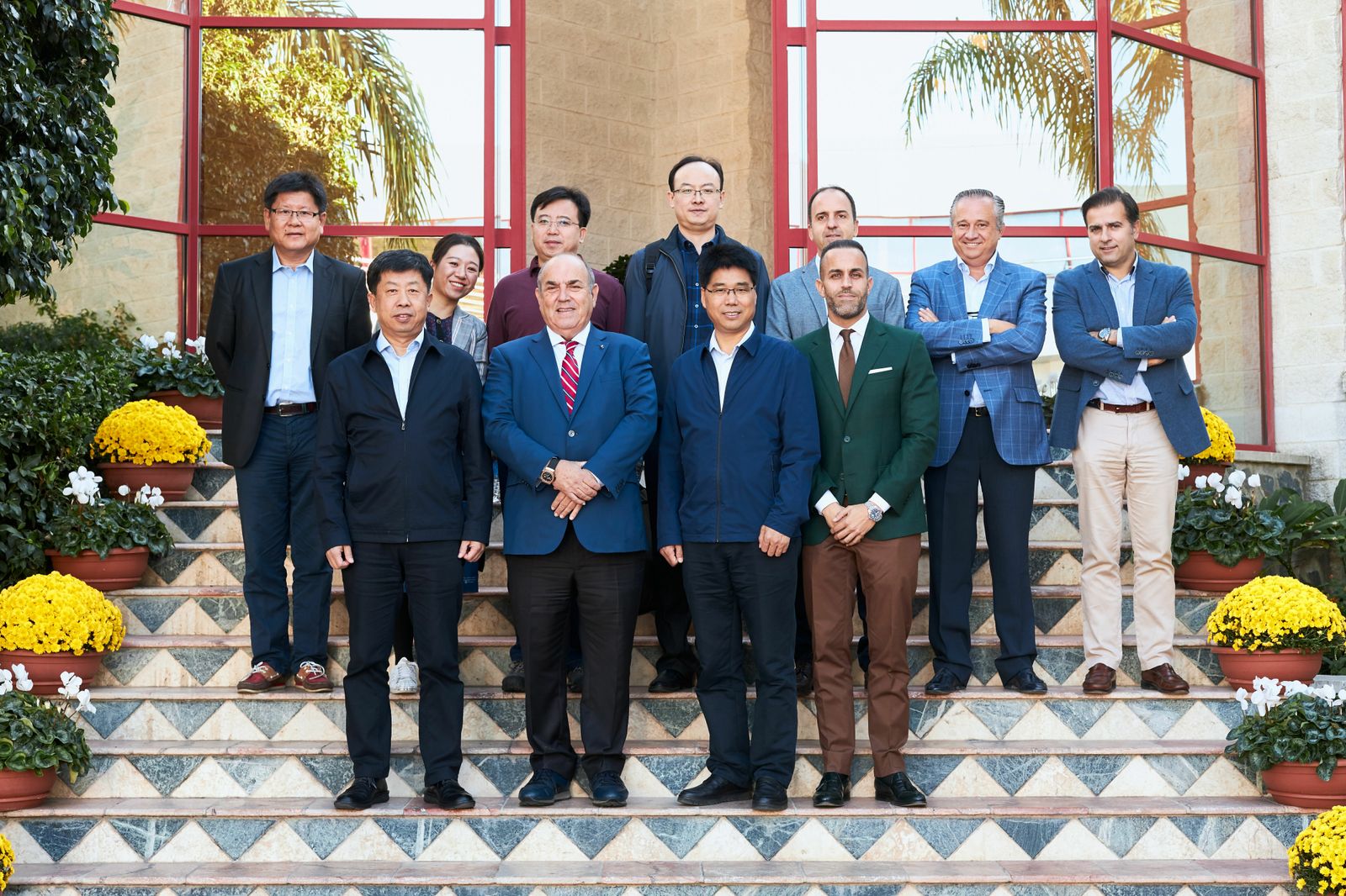 Representantes de China y de Famadesa.