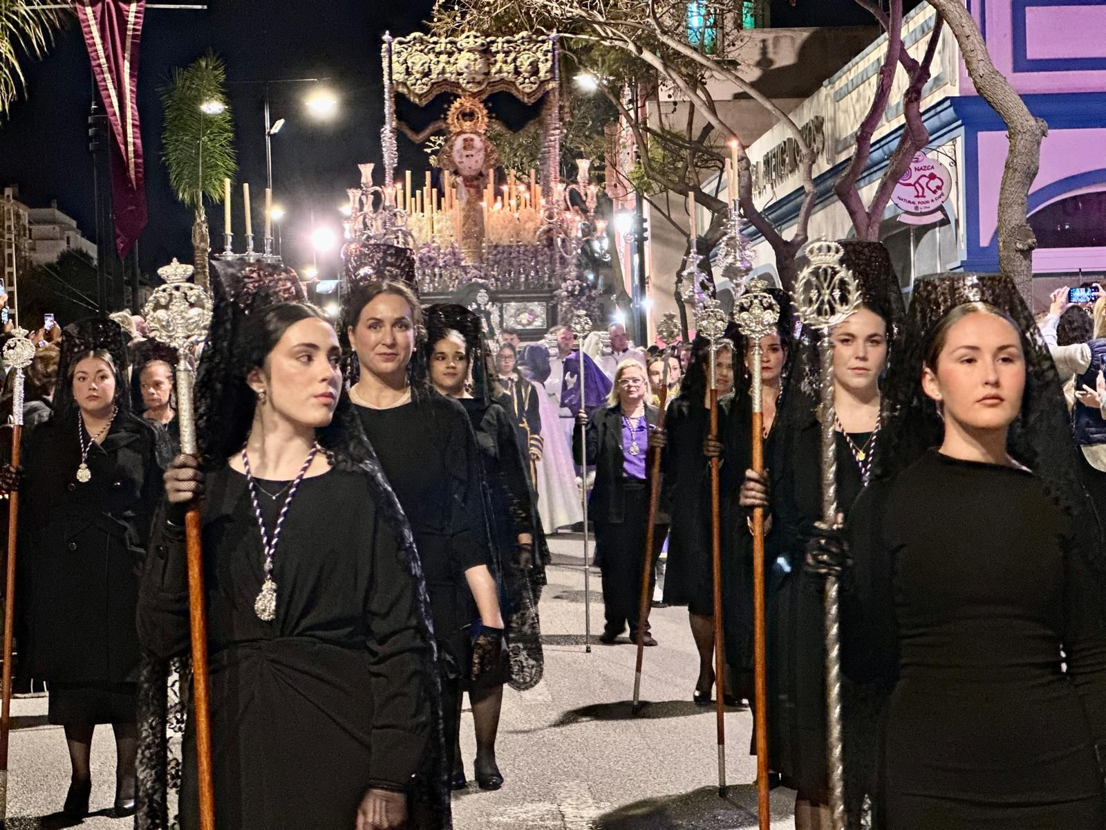 El Cautivo desfila el Miércoles Santo en Fuengirola, en imágenes