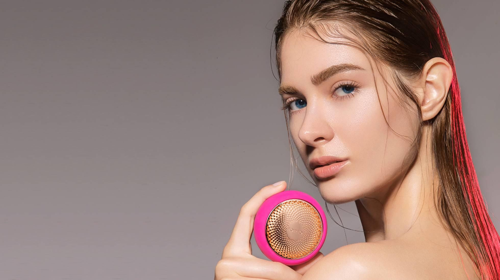 El aplicador de mascarillas de Foreo ofrece resultados de salón de Belleza.