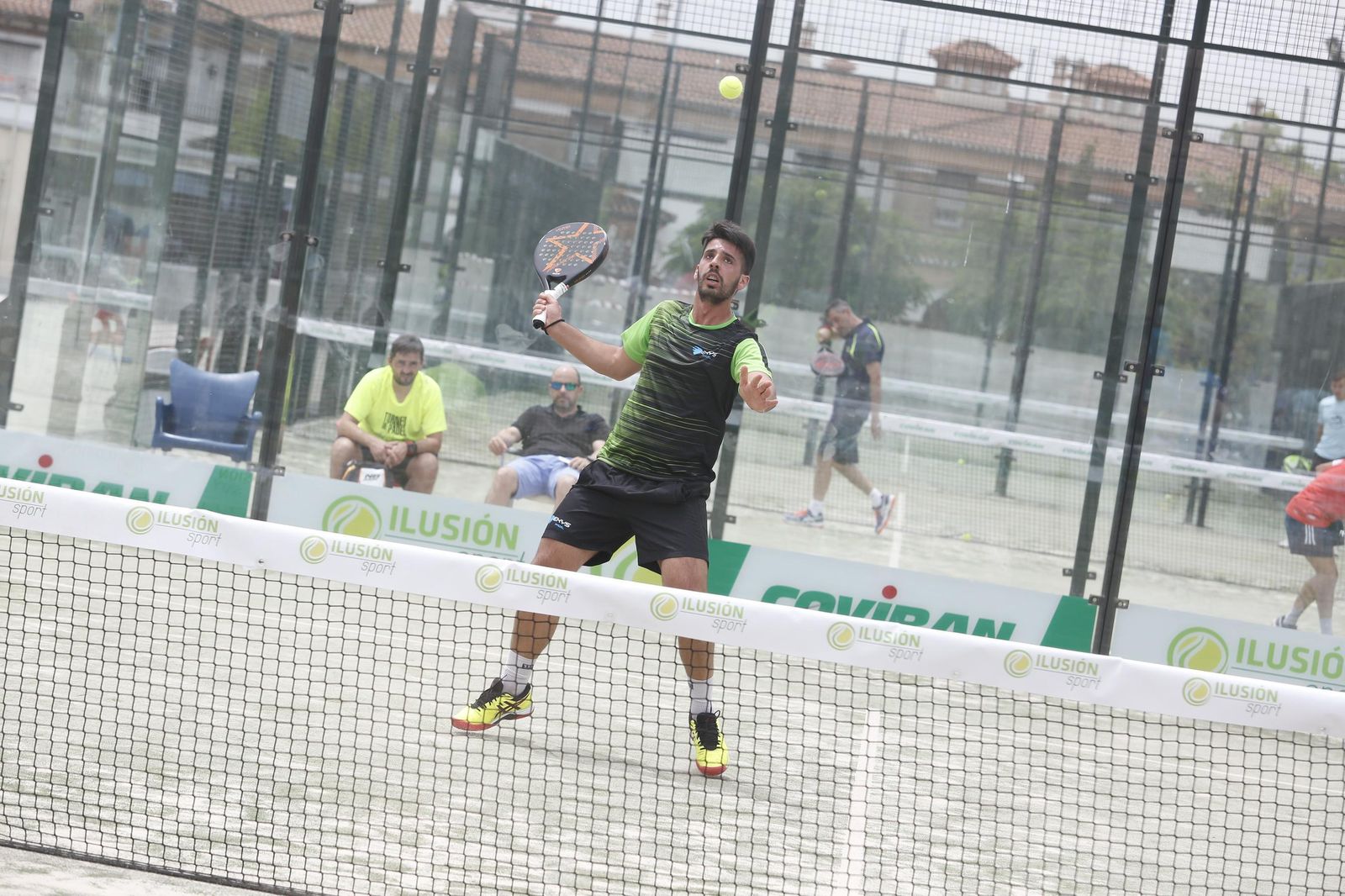 Promesas y realidades en el exitoso II Torneo de Pádel Covirán