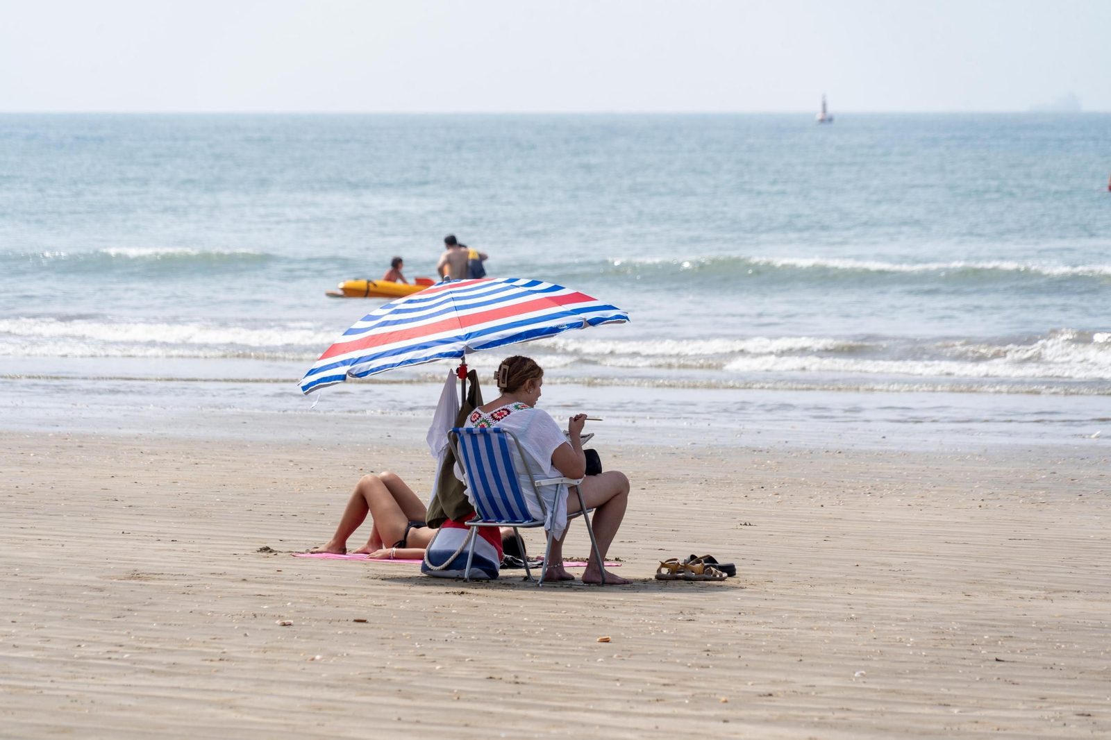 El ambiente de las playas de Huelva el domingo 24 de agosto