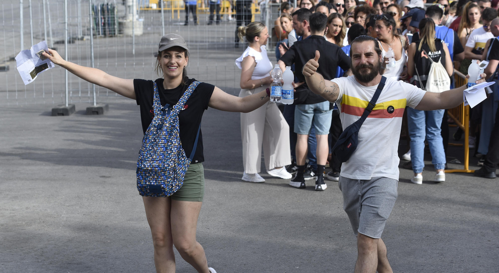 Las imágenes del ambiente en la entrada del concierto de Alejandro Sanz Las imágenes del ambiente en la entrada del concierto de Alejandro Sanz