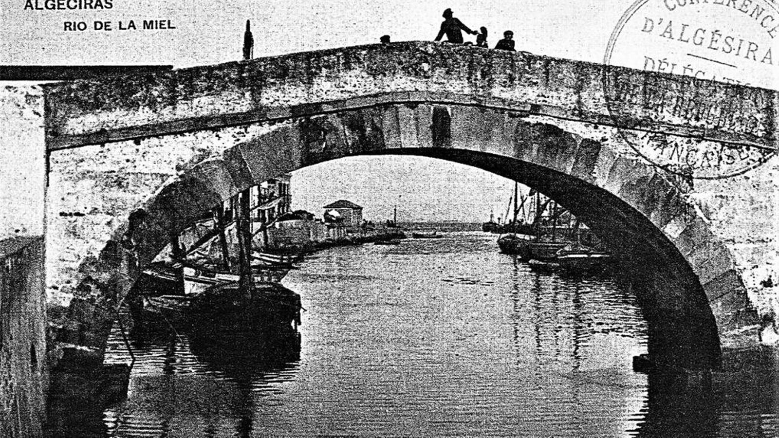 Puente Viejo o del Cristo.