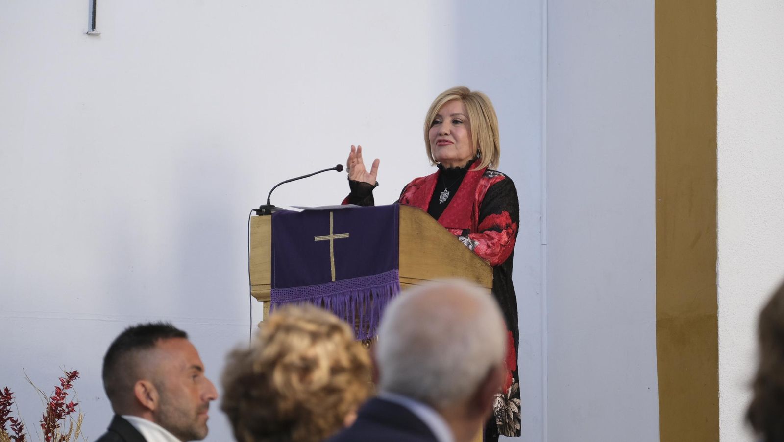 Brindis por 75 años de amor de Carmen y Roque, en imágenes