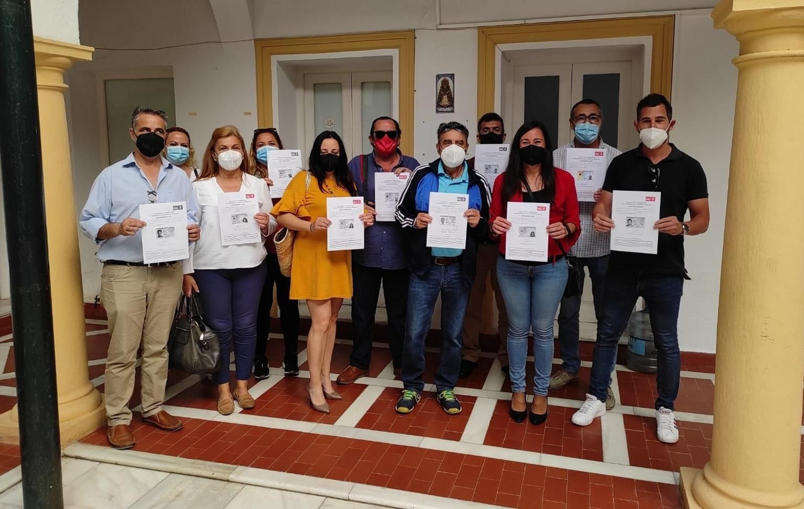 Los partidarios de Juan Espadas en Algeciras, en el edificio Escuela.