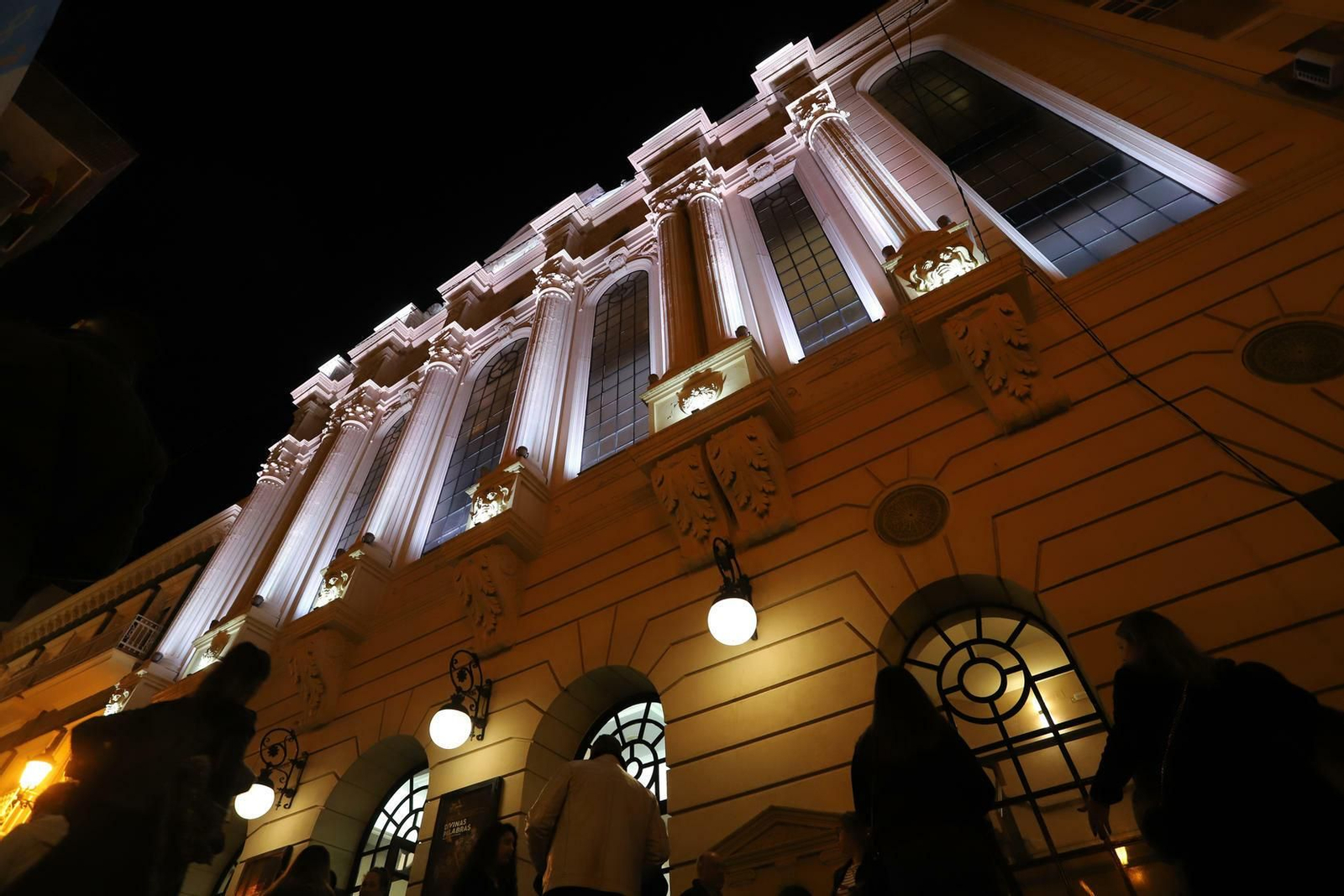 Nueva iluminación ornamental del Gran Teatro.