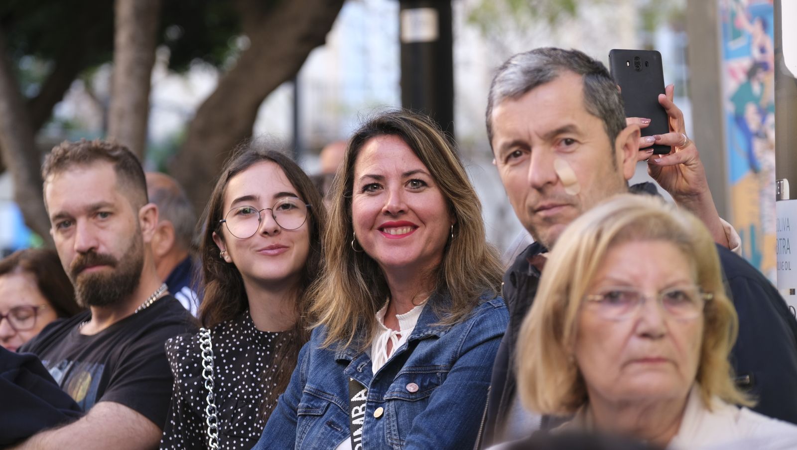 Procesión del Santo Entierro en Almería, en imágenes