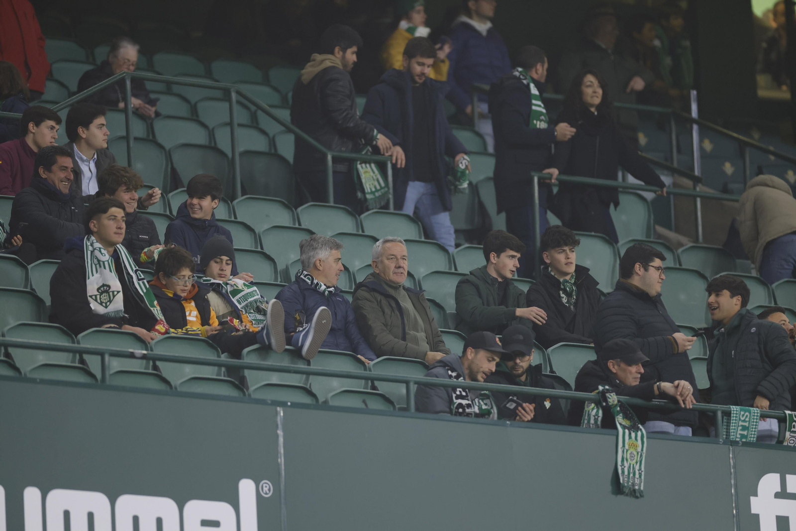 Búscate en las fotos del Betis-Celta